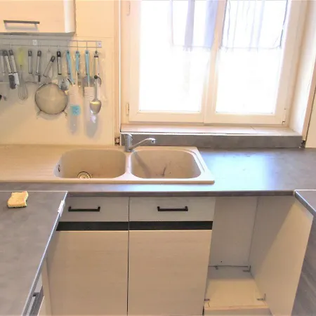 Apartment Location 4 Pieces Proche Centre-ville Et Autoroutes *