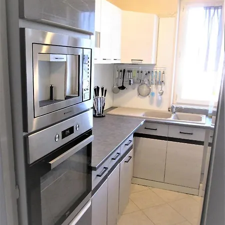 Location 4 Pieces Proche Centre-ville Et Autoroutes Apartment Melun