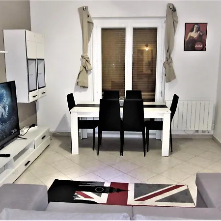Location 4 Pieces Proche Centre-ville Et Autoroutes Melun